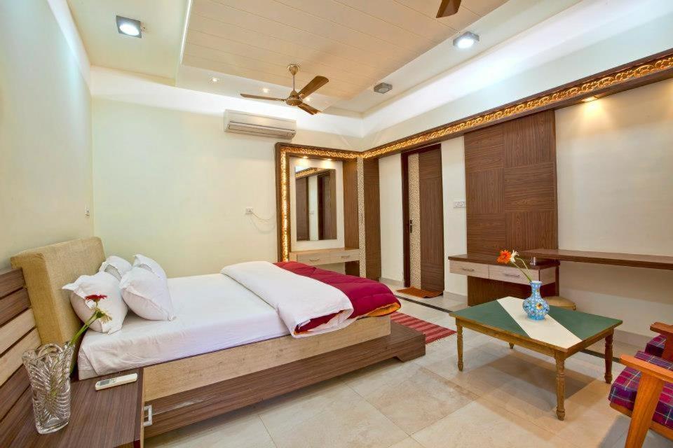 Woods Villa Resort Jaipur Room photo