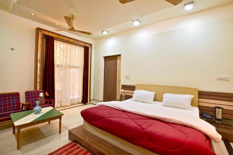 Woods Villa Resort Jaipur Room photo